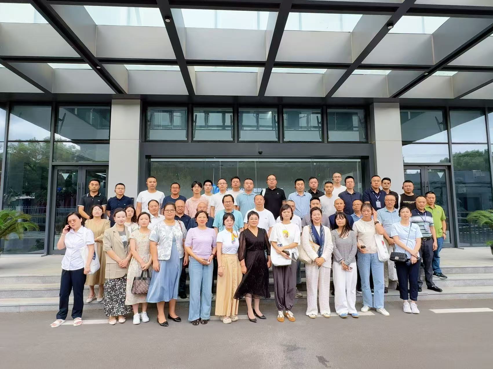 第二期绵阳专精特新企业家班聚焦mile(中国)官方网站实践